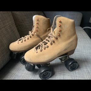 Sure Grip 1300 Tan Suede Roller Skates